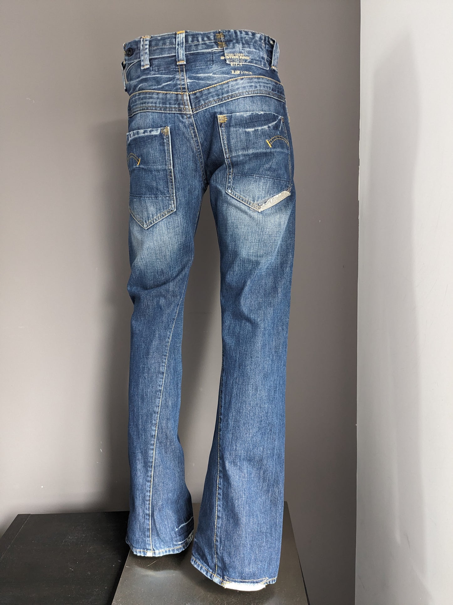 G-Star Raw jeans. Blauw gekleurd. Maat W31 - L34.