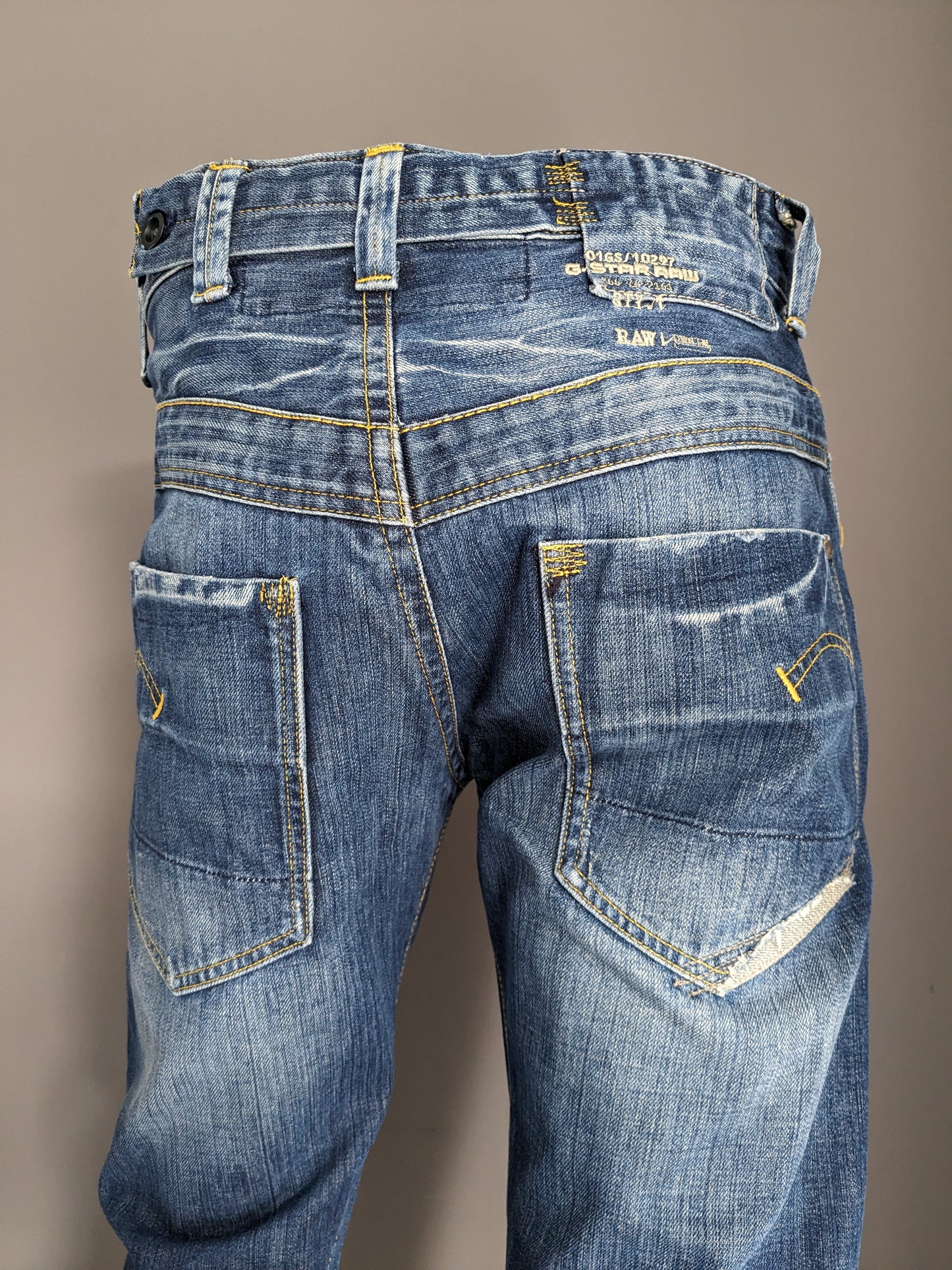 G-Star Raw jeans. Blauw gekleurd. Maat W31 - L34.