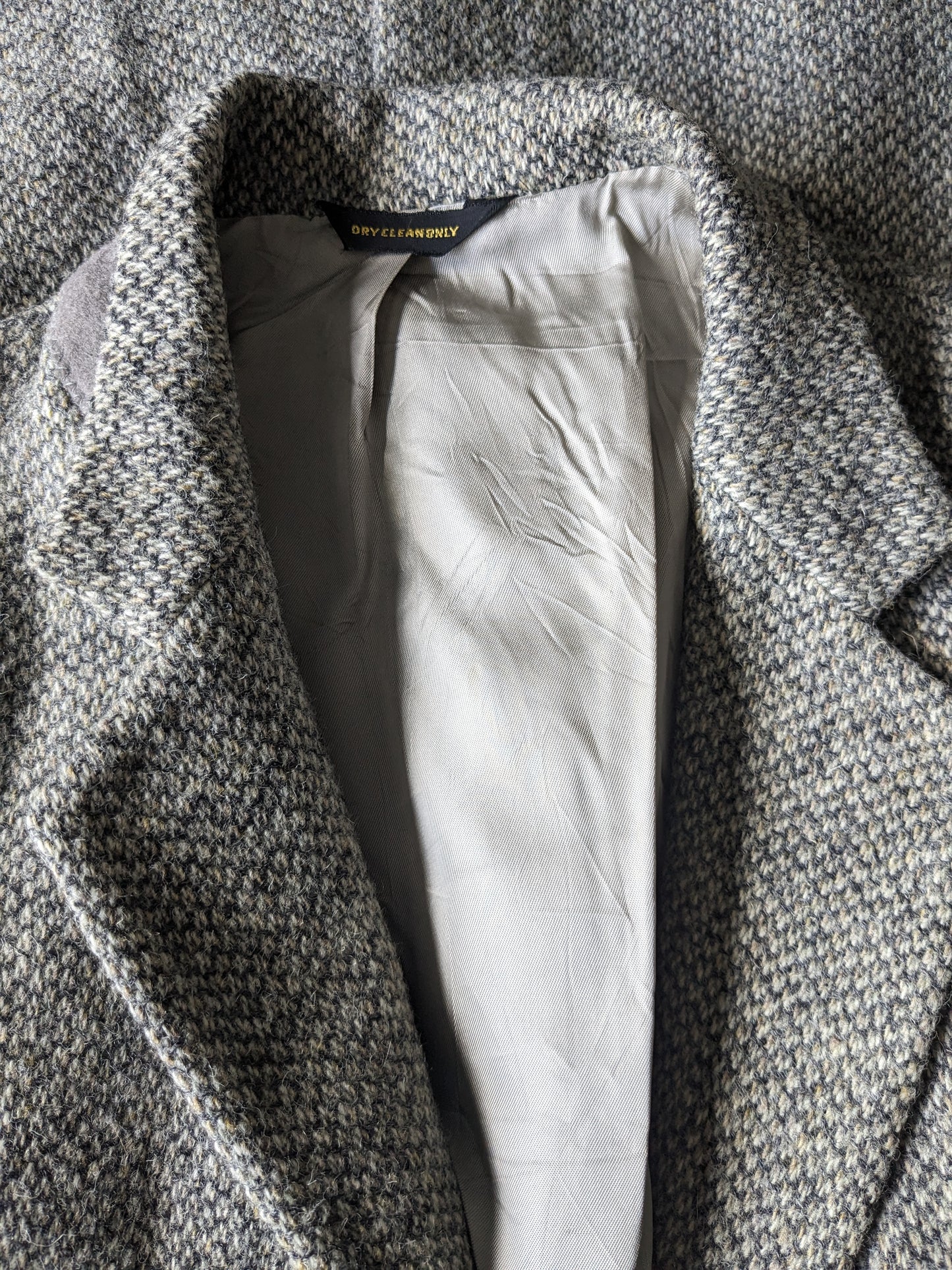 Manteau Vintage queue Harris Tweed Colbert. Motif gris beige. Taille 25 (50.m).