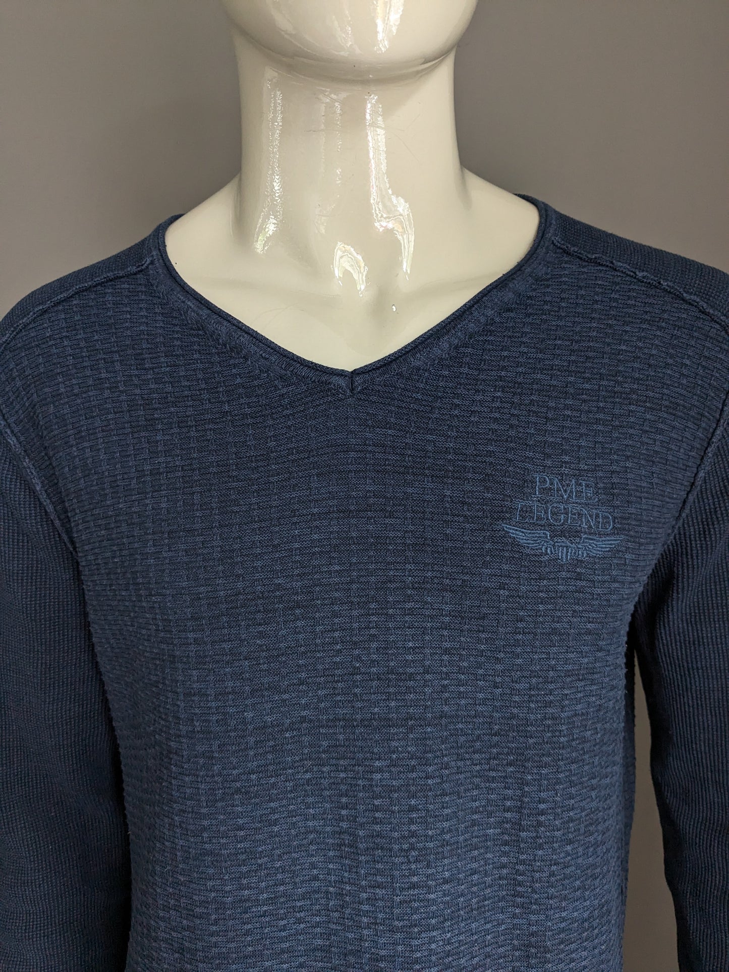 PME Legend sweater with v-neck. Dark Blue tactile motif. Size XL.