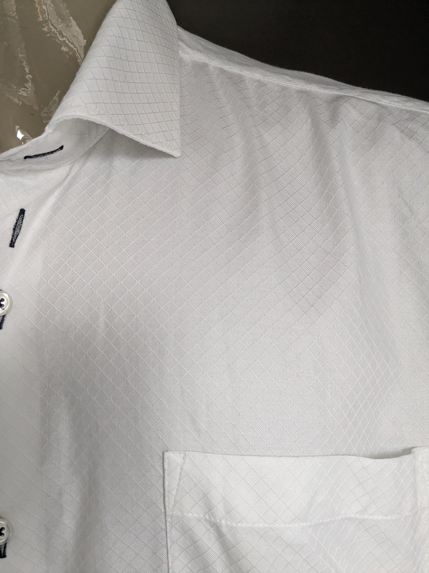 Claude Vigo shirt. White motif. Normal Fit. Size 3XL / XXXL.