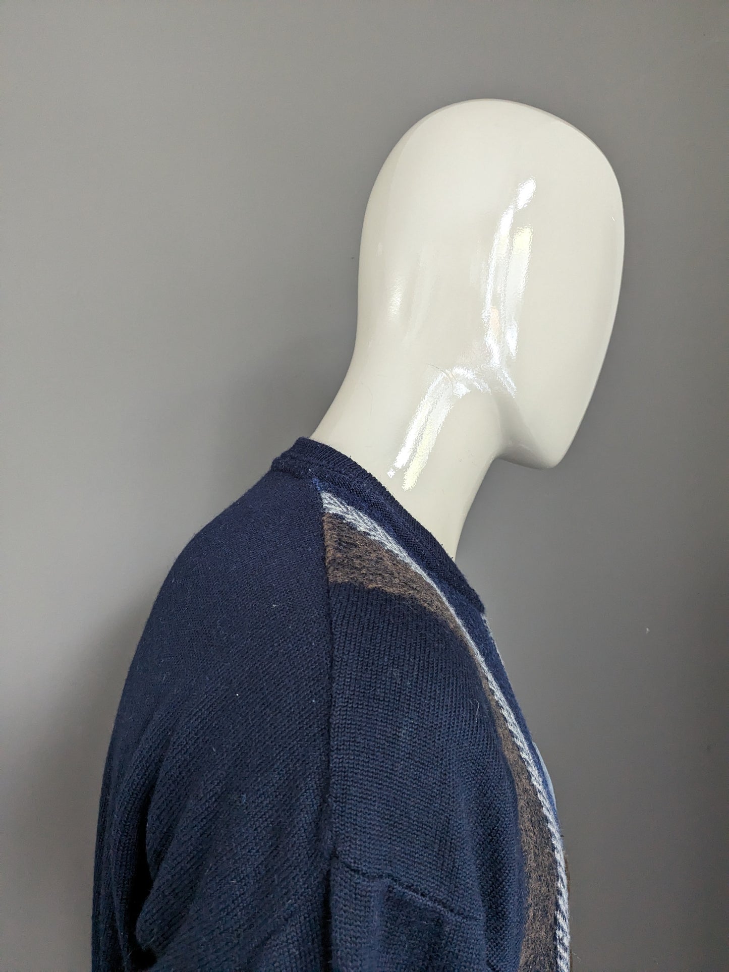 Vintage sweater. Dark blue brown gray colored. Size XL.