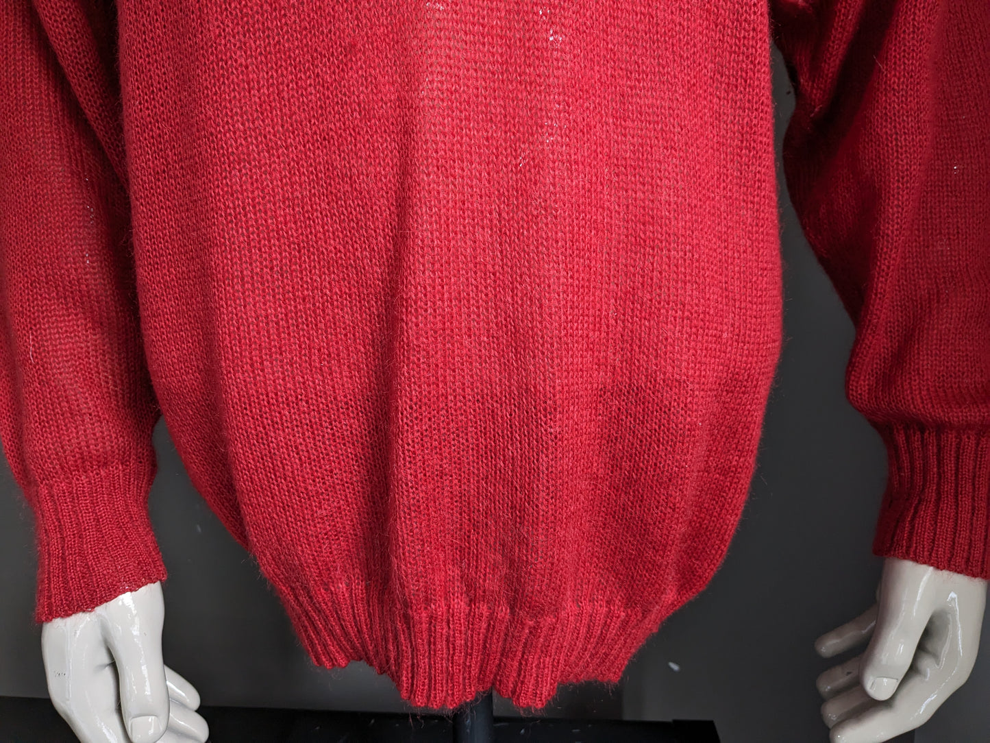 Vintage März Mohair Wollen trui. Rood gekleurd met applicatie voorkant. Maat XL.