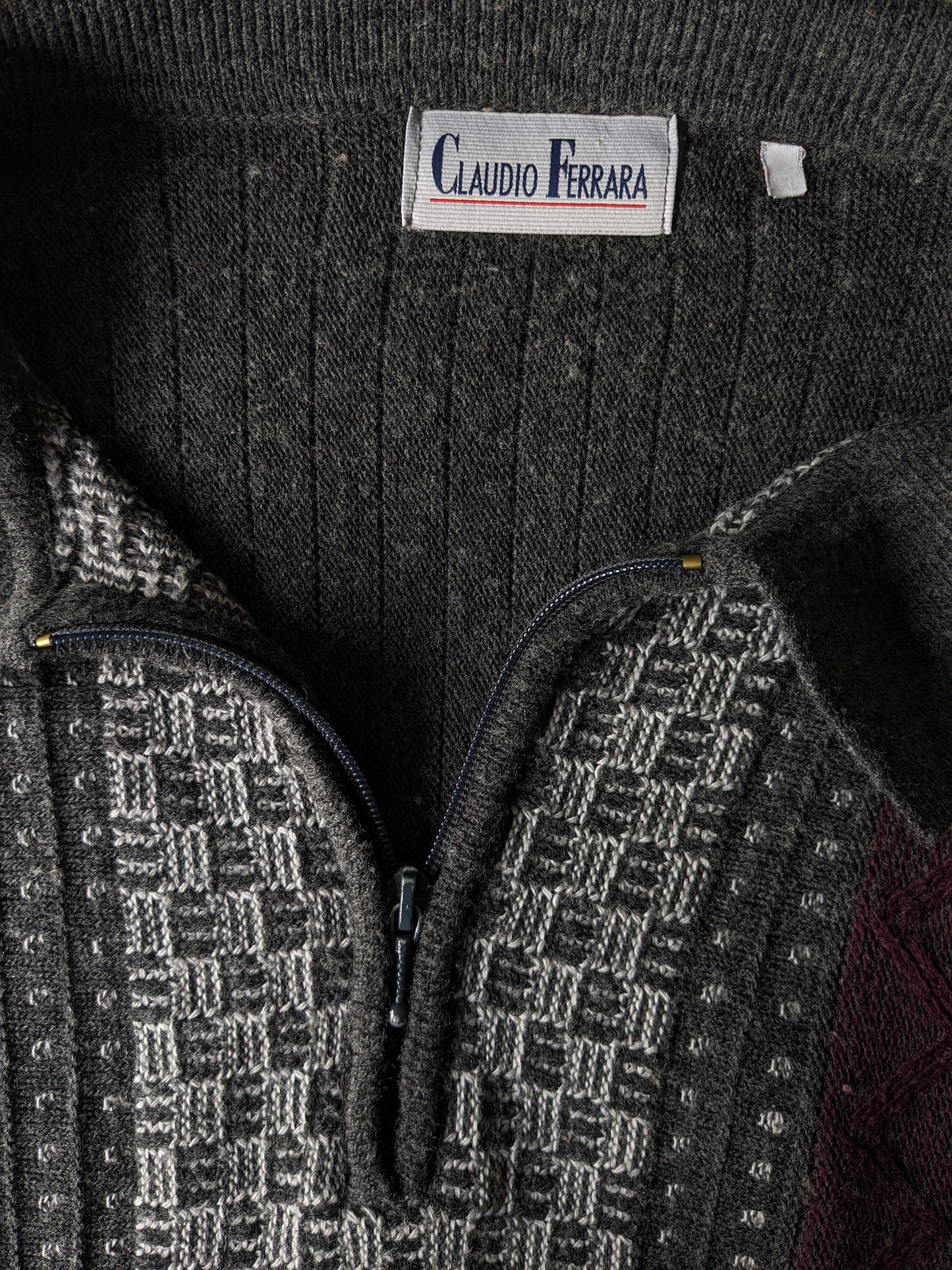 Magione di lana Claudio Ferrara vintage con cerniera. Motivo grigio Bordeaux. Dimensione 2xl / xxl.