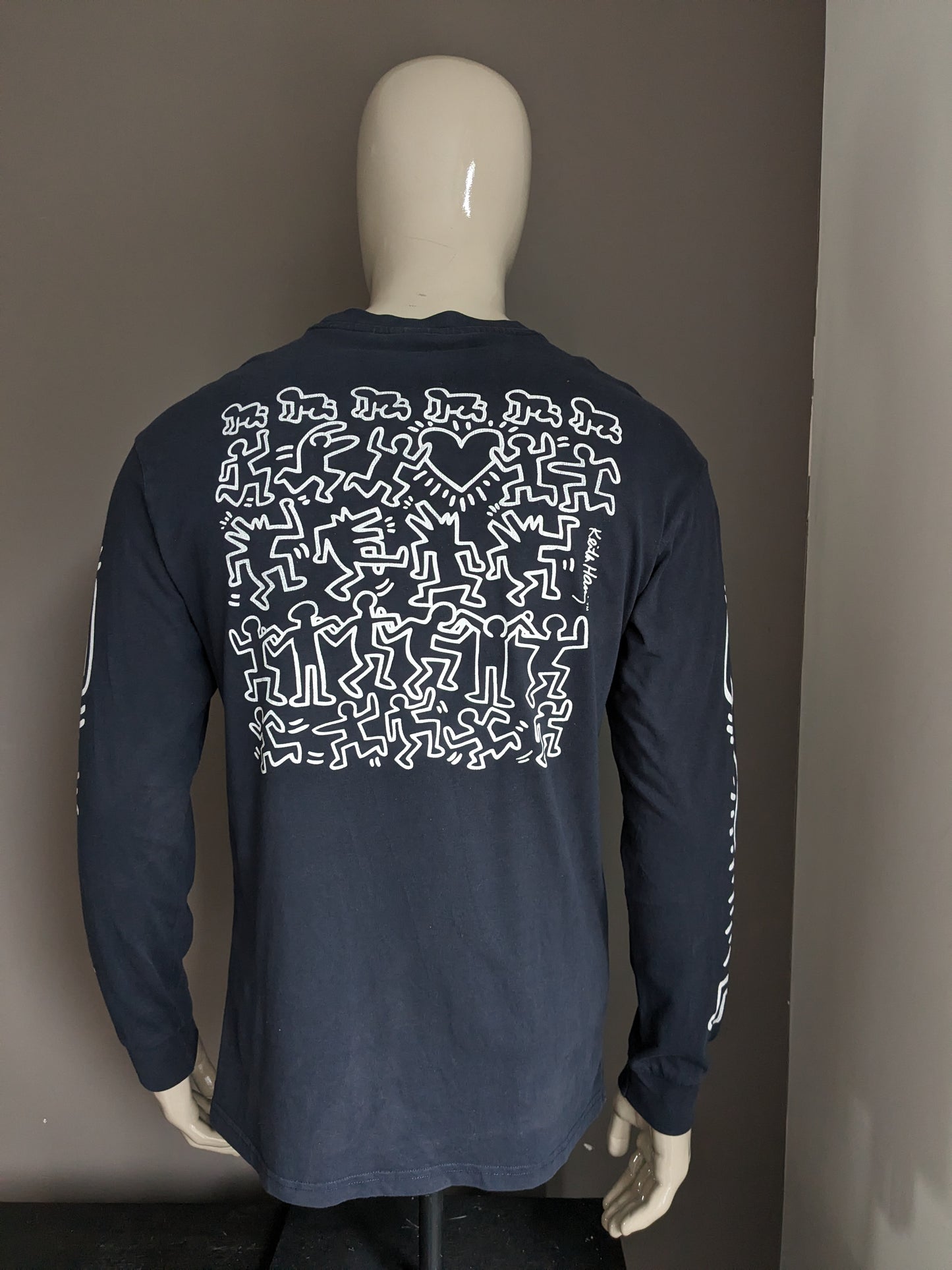 H&M Keith Haring Longsleeve. Dark blue white colored. Size S. Relaxed Fit.