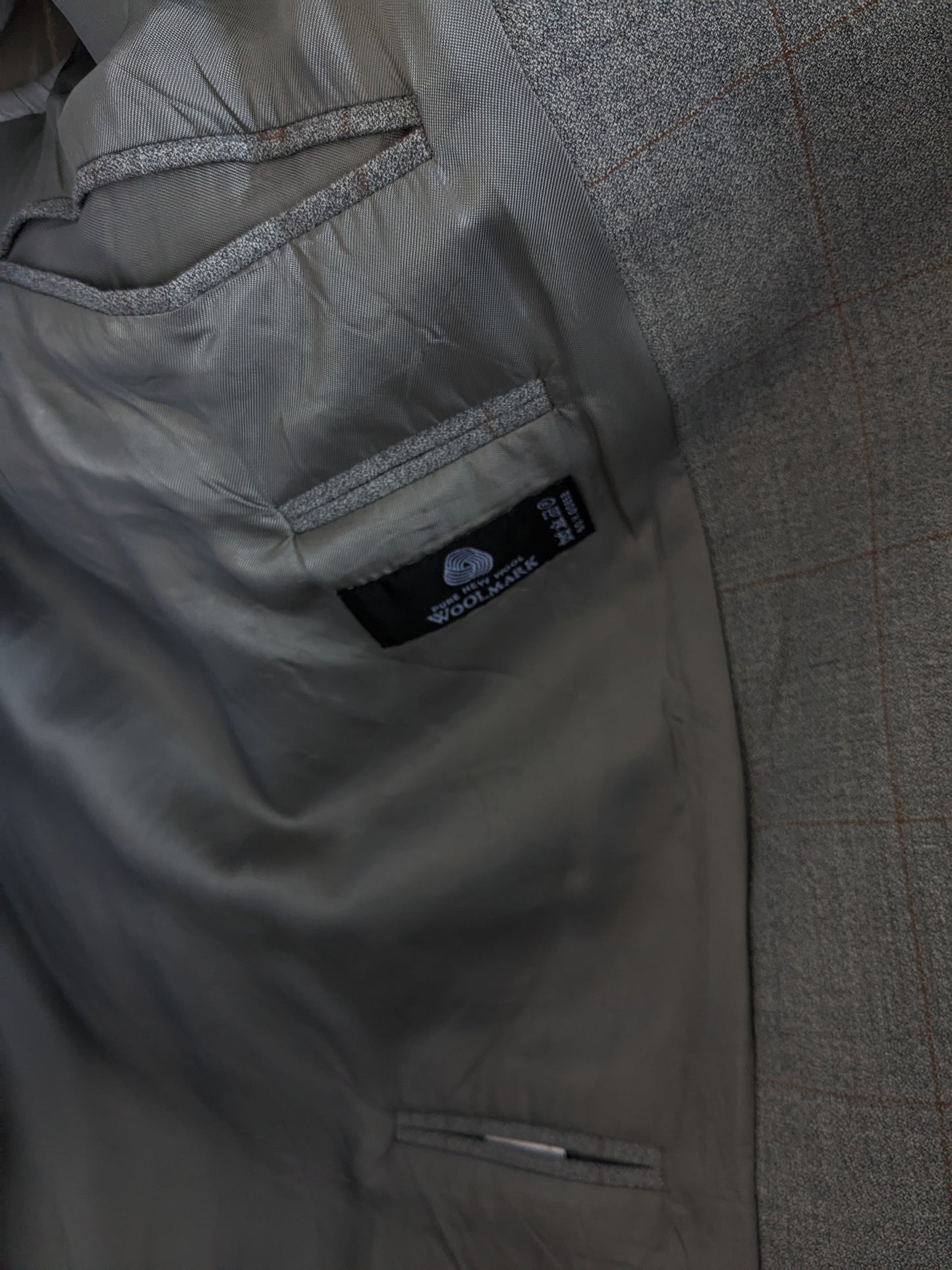Vintage woolen Bartlett & Walker jacket. Gray brown checked. Size 52 / L.