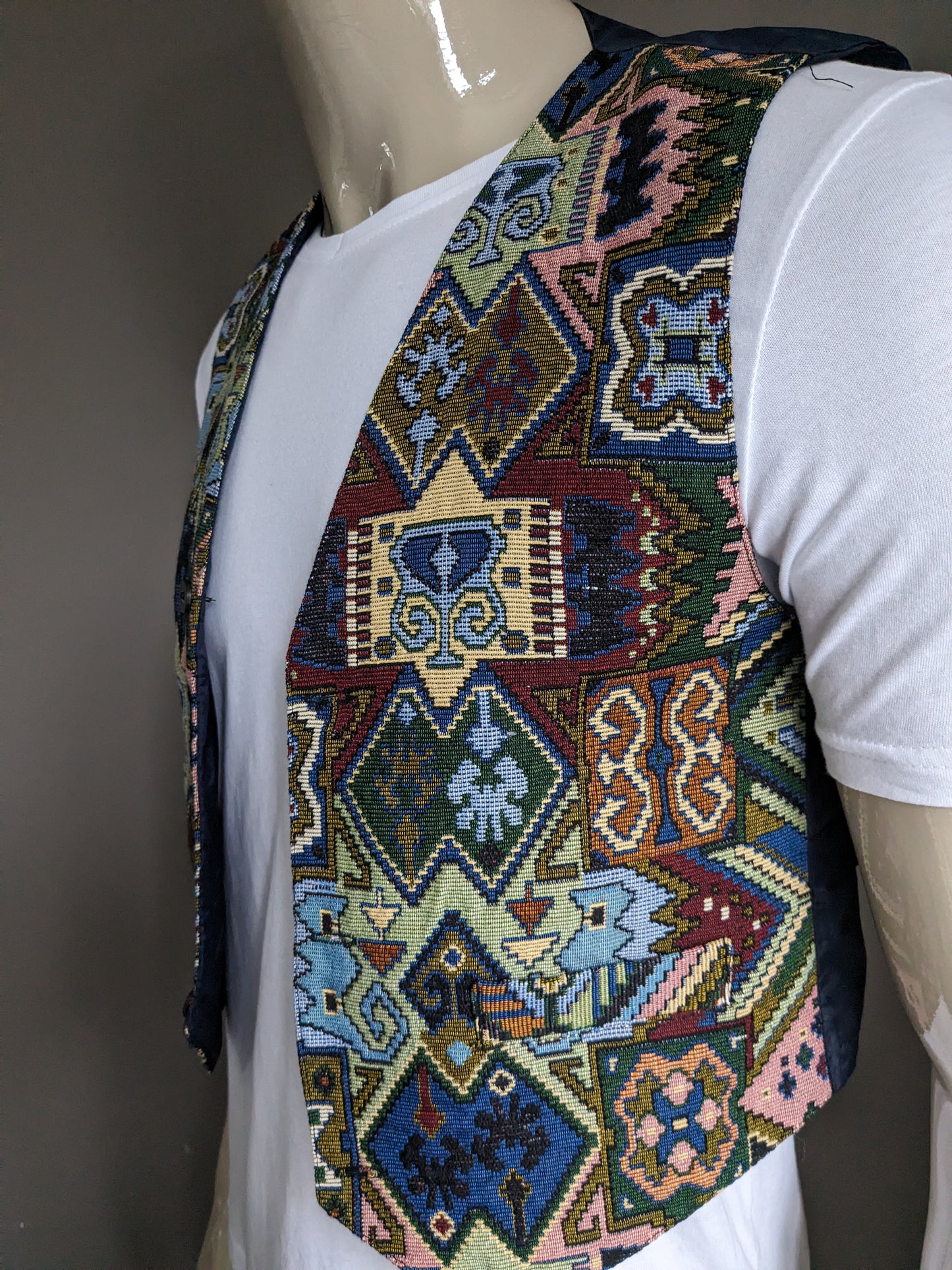 Vintage waistcoat. Green red pink blue yellow print. Size S.