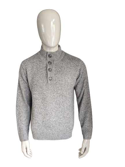M&S Herrenpullover mit Knöpfen. Beigebraun gemischt. Größe L.