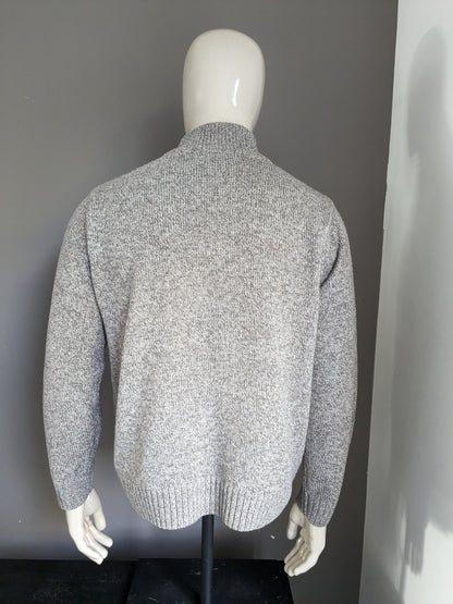 M&S Herrenpullover mit Knöpfen. Beigebraun gemischt. Größe L.