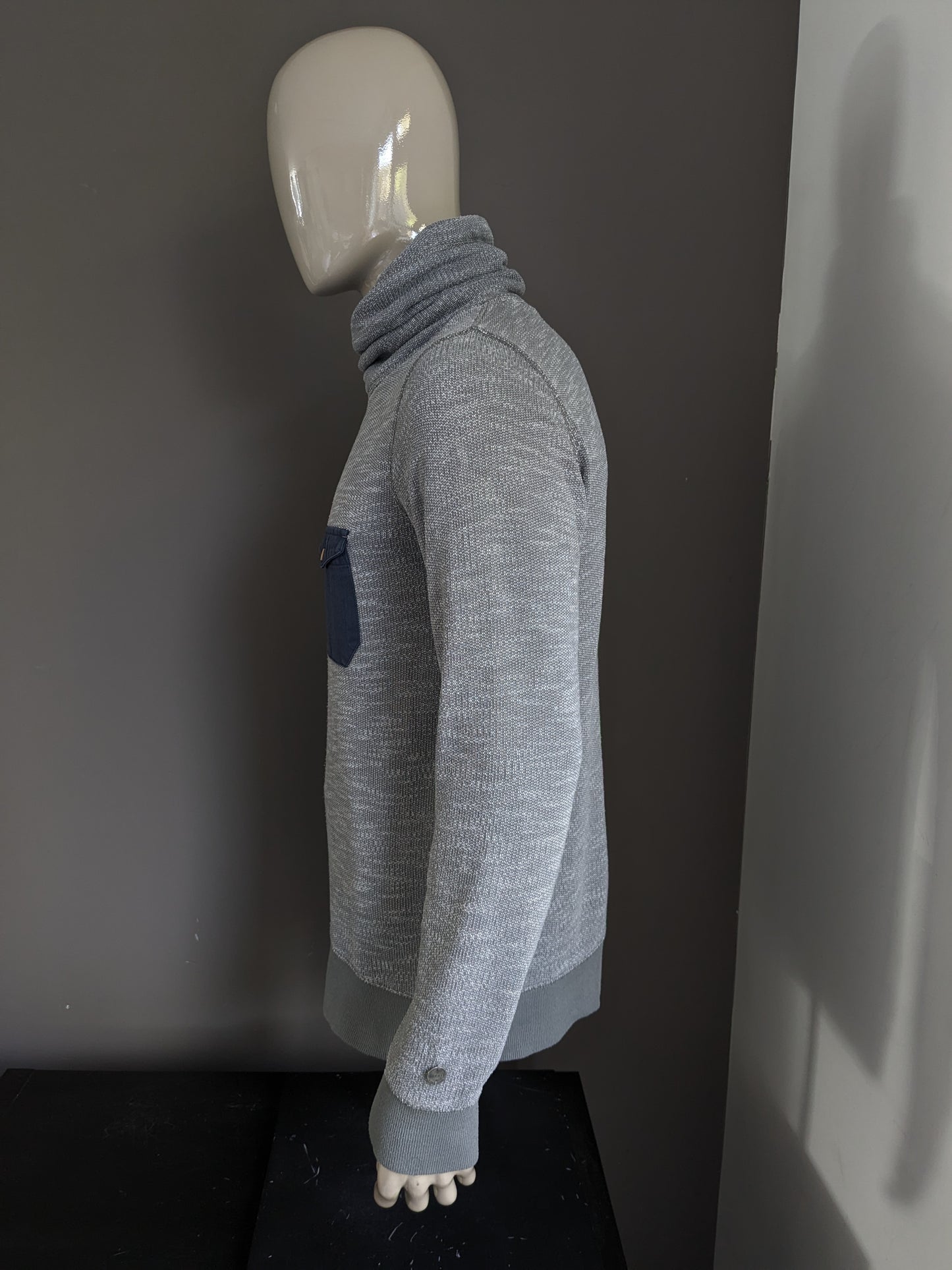 Esprit sweater with sporty turtleneck. Gray White mixed. Size L.