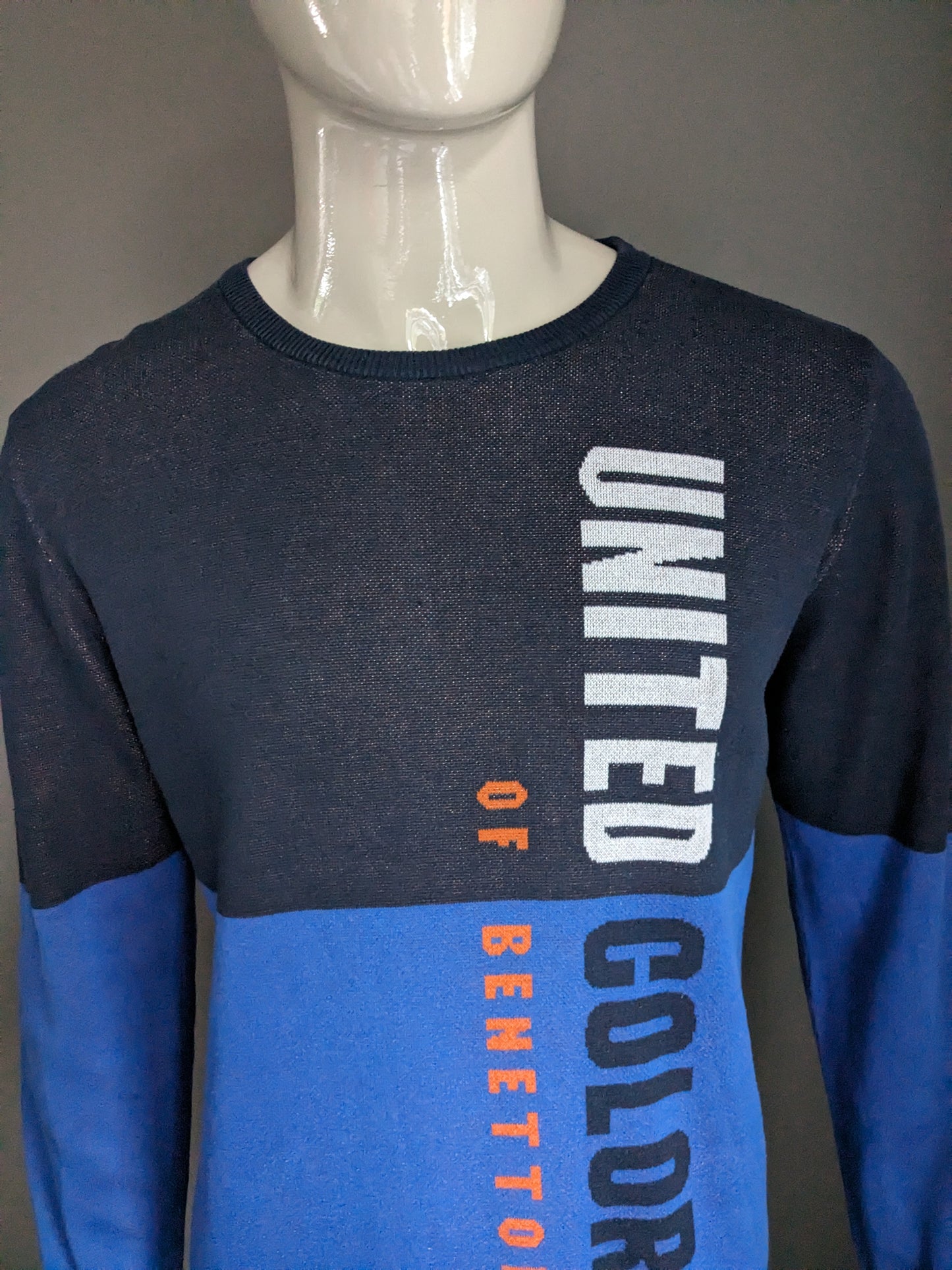 Vintage United Colors oder Benetton -Pullover. Blau weiß orangefarben. Größe L.