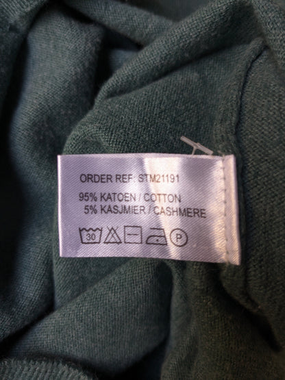 Steppin Out Baumwoll-Kaschmirpullover mit V-Ausschnitt. Grün gemischt. Größe L.