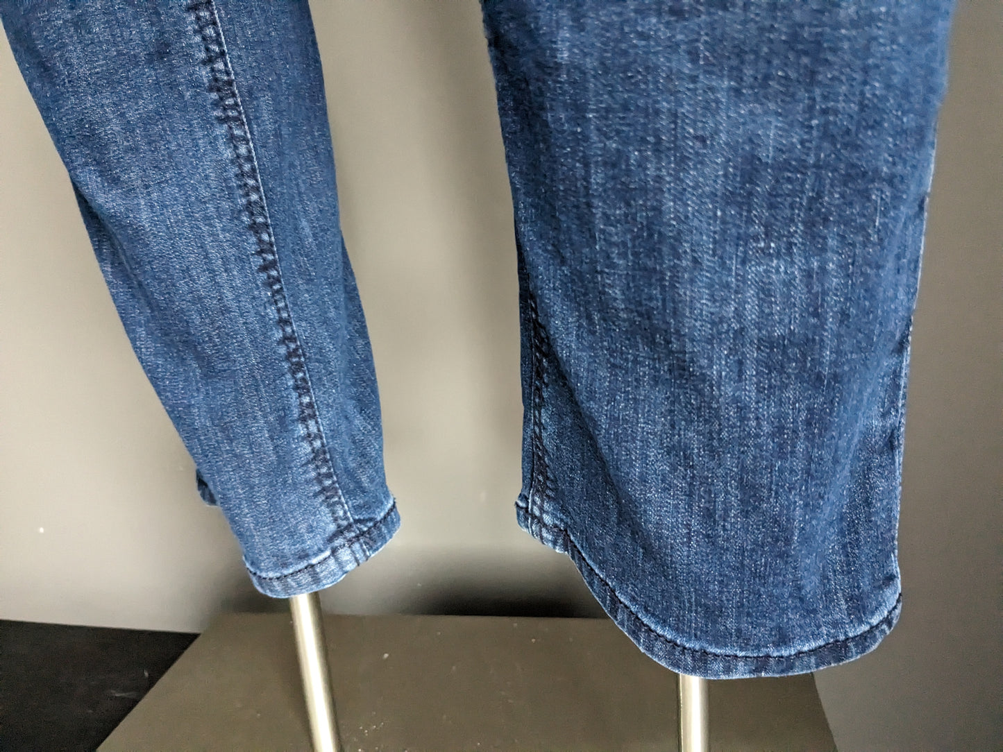 C&A Jeans. Dark blue. W29 - L32. Straight fit stretch.