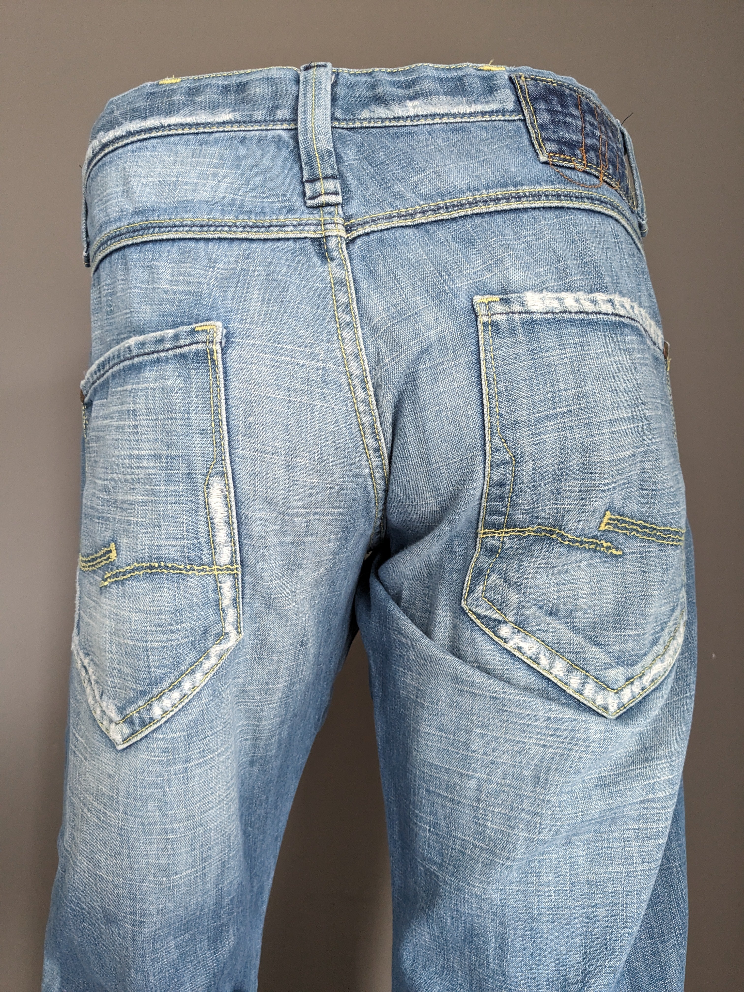 Jack Jones Vintage Denim Jeans. Light blue. W32 L36 Type