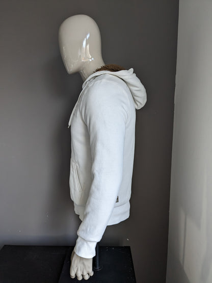 Dick gefütterter, warmer Cardigan von Brunotti mit Kapuze. Weiß. Größe S.