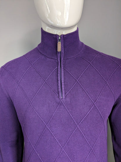 Pull Dunnes avec fermeture éclair. Violet avec motif tactile. Taille M.