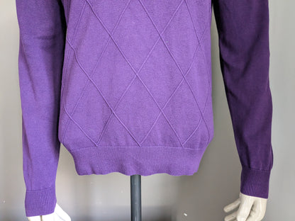 Pull Dunnes avec fermeture éclair. Violet avec motif tactile. Taille M.
