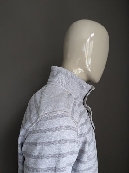 Fat Face Pullover mit Knöpfen. Grau gestreift. Größe L.