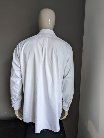 Chemise Van Heusen. Blanc. Taille XL. Localisez Oxford.