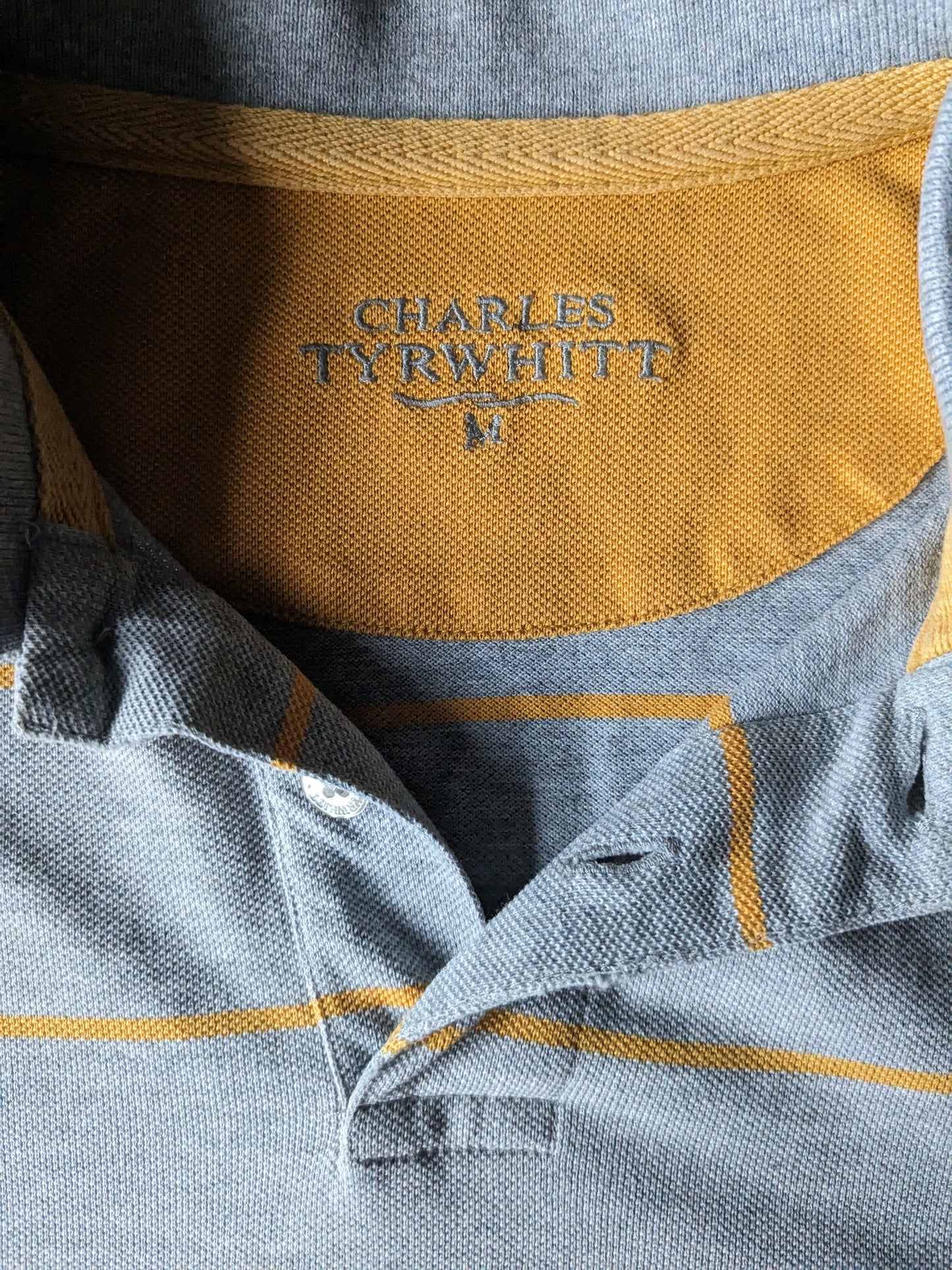 Charles Tyrwitt Polotrui. Gray yellow striped. Size M.