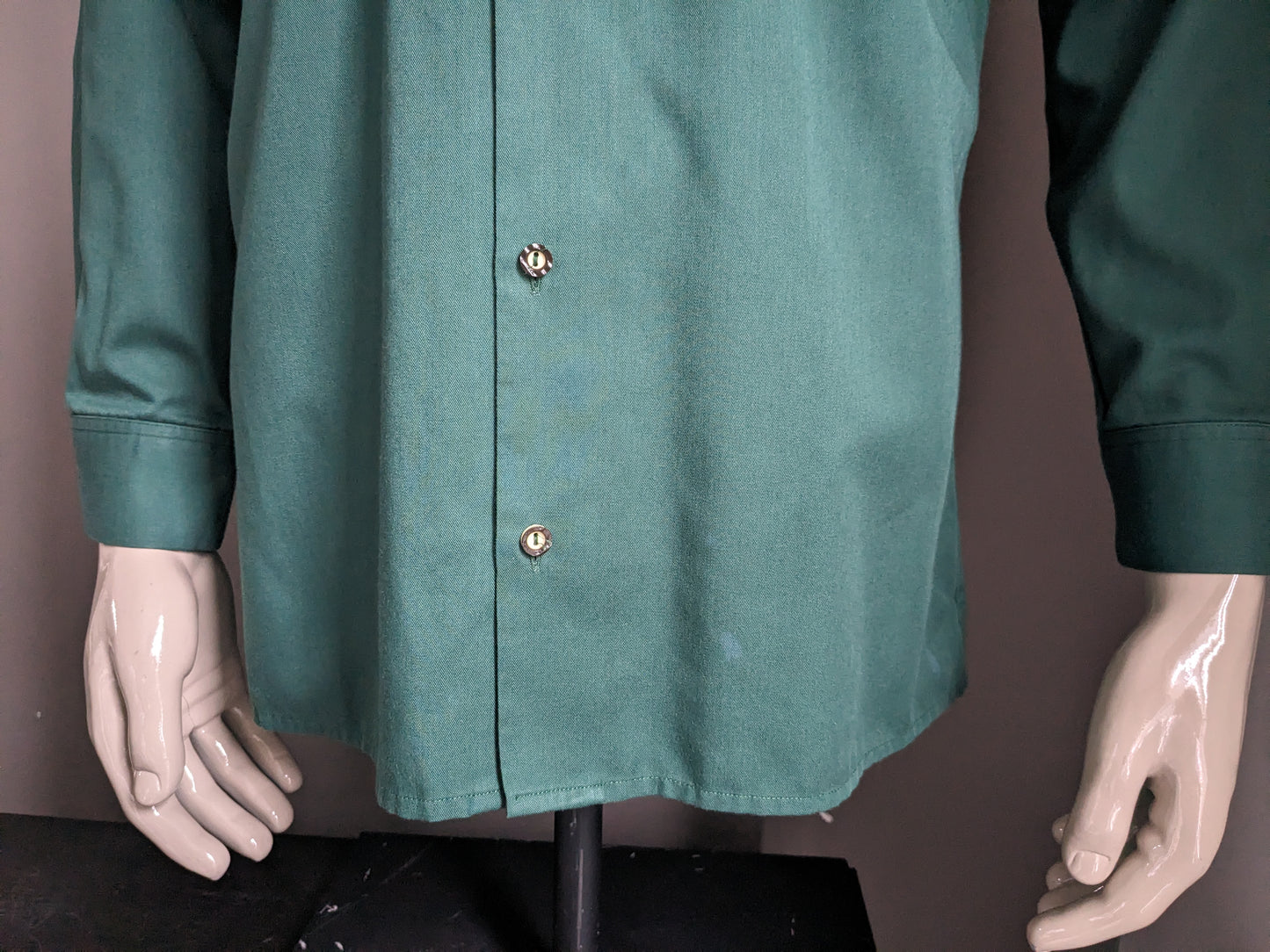 Vintage overhemd. Donker Groen gekleurd. Maat 41 / L.
