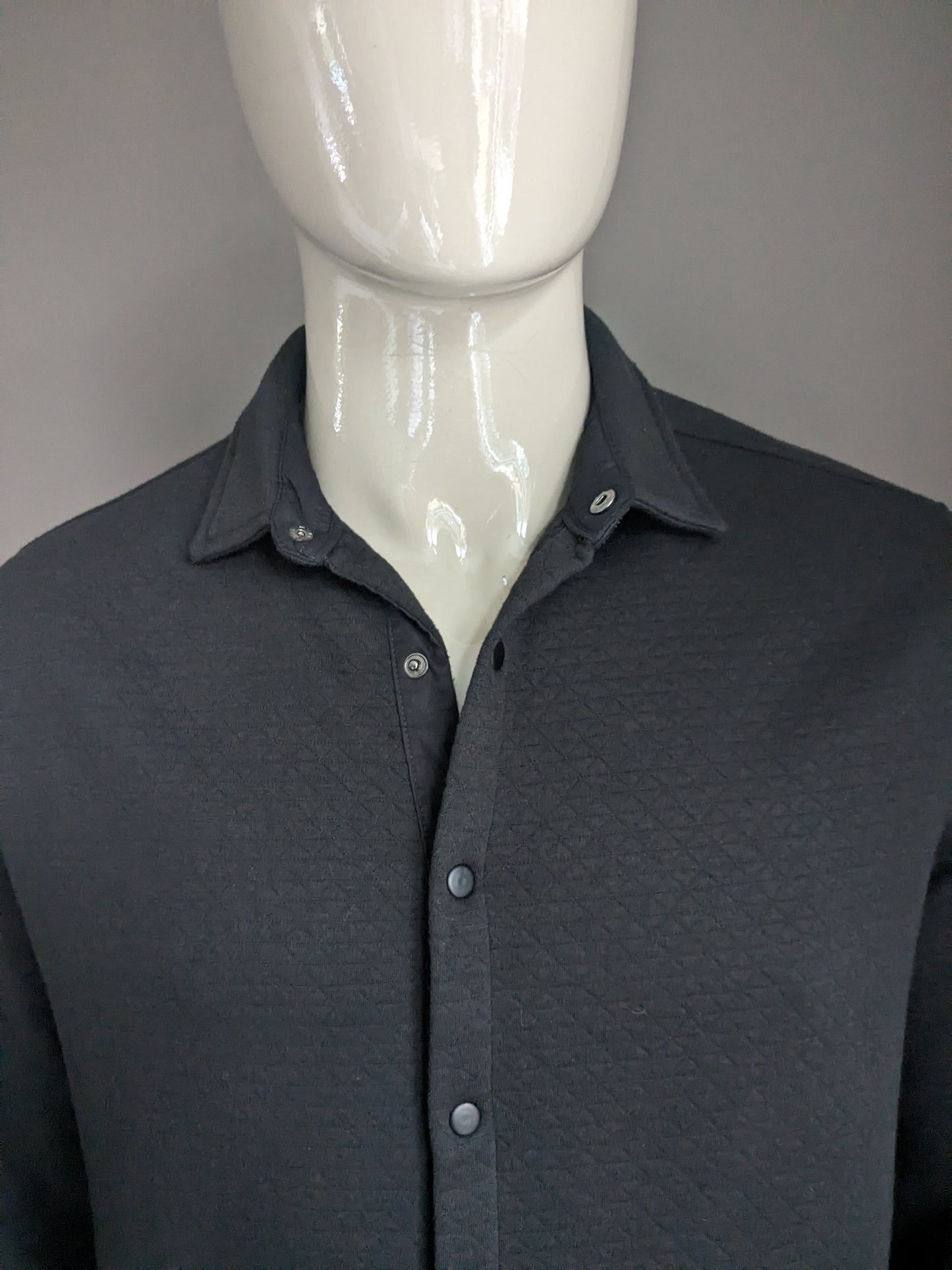 TU Premium Man overhemd met drukknopen. Donker Grijs voelbaar motief. Maat M.