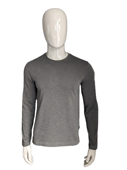 Boss Hugo Boss manches longues. Motif vert. Taille S. Coupe Slim.