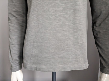 Boss Hugo Boss manches longues. Motif vert. Taille S. Coupe Slim.