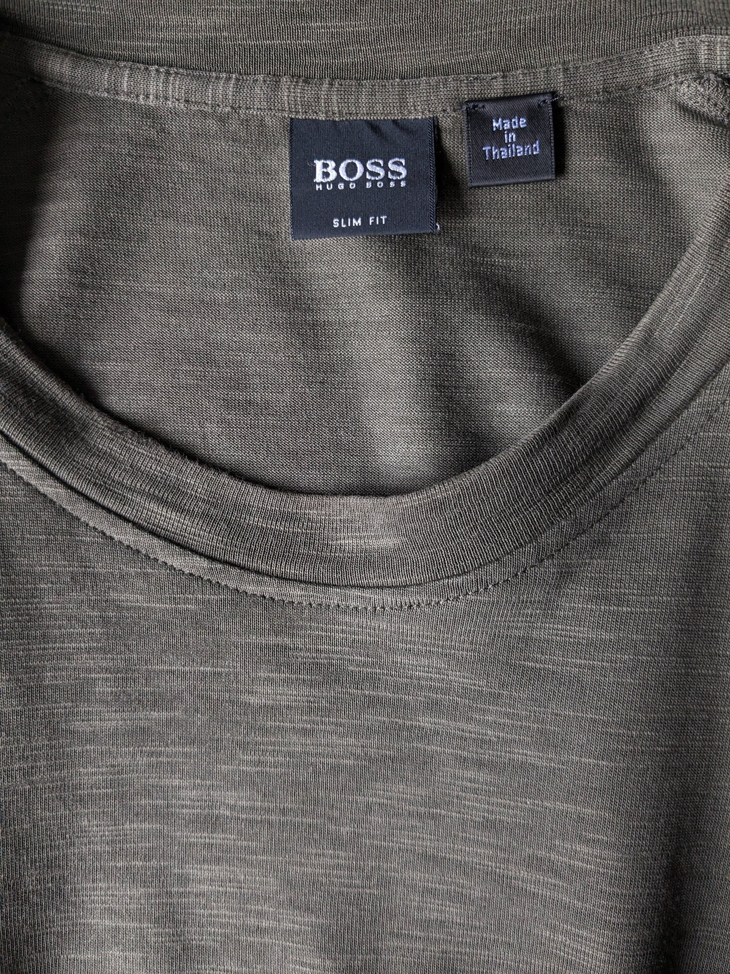 Boss Hugo Boss Longsleeve. Green motif. Size S. Slim Fit.
