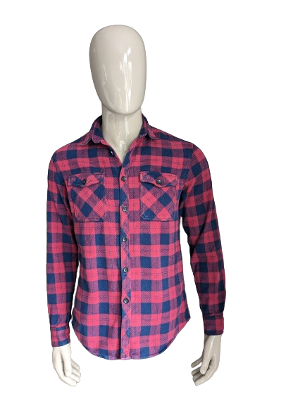 Blue Ridge Flanellen Shirt. Thicker fabric. Blue pink checkered. Size L.