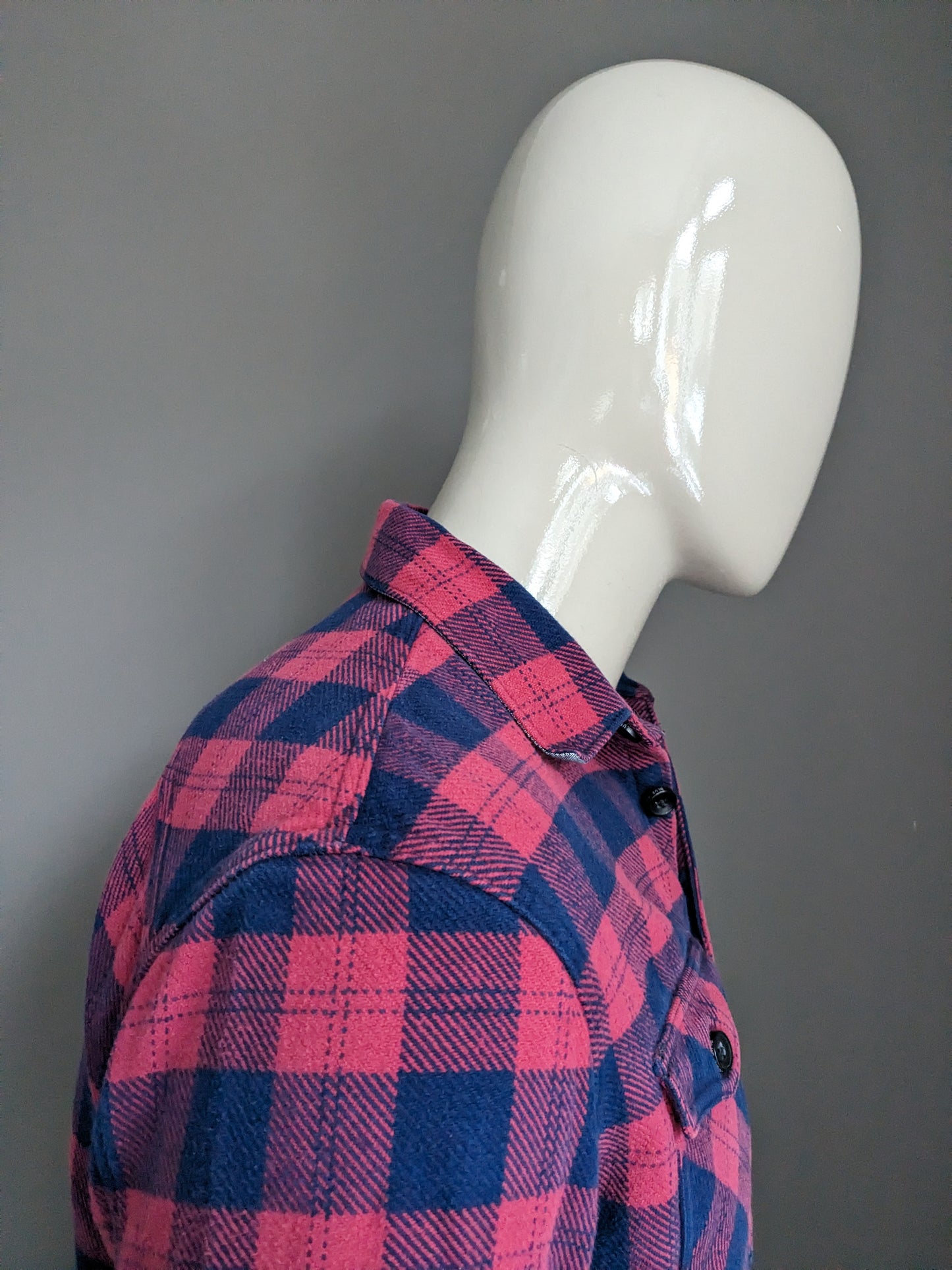 Chemise en flanelle Blue Ridge. Tissu plus épais. Bleu Rose vérifié. Taille L.