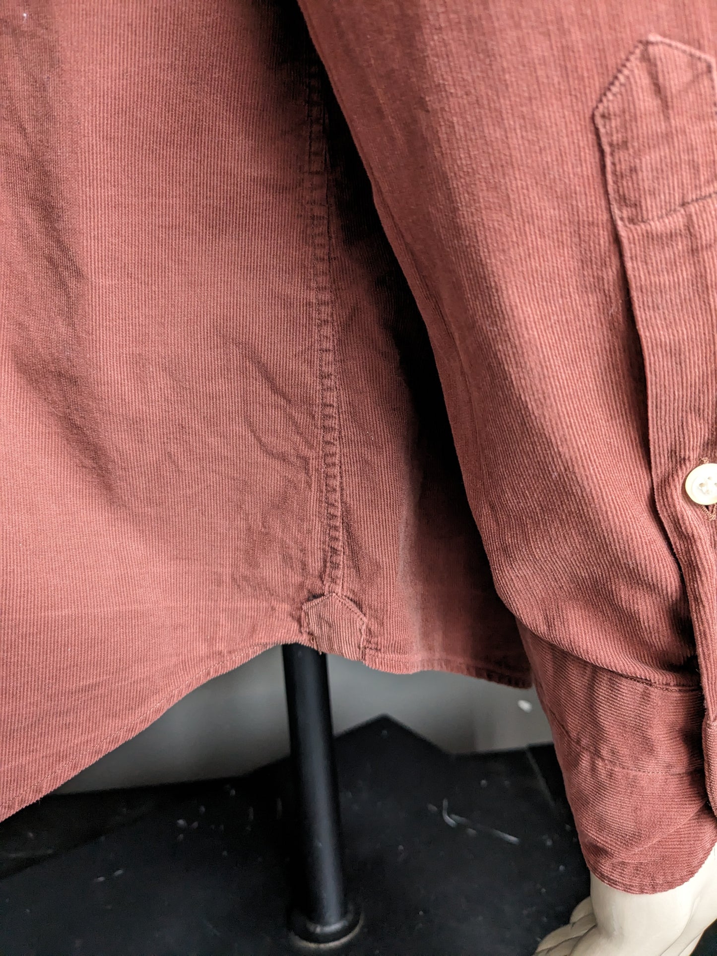 Vintage Profuomo Rippenhemd. Schöne Rippe. Braun gefärbt. Größe XL.