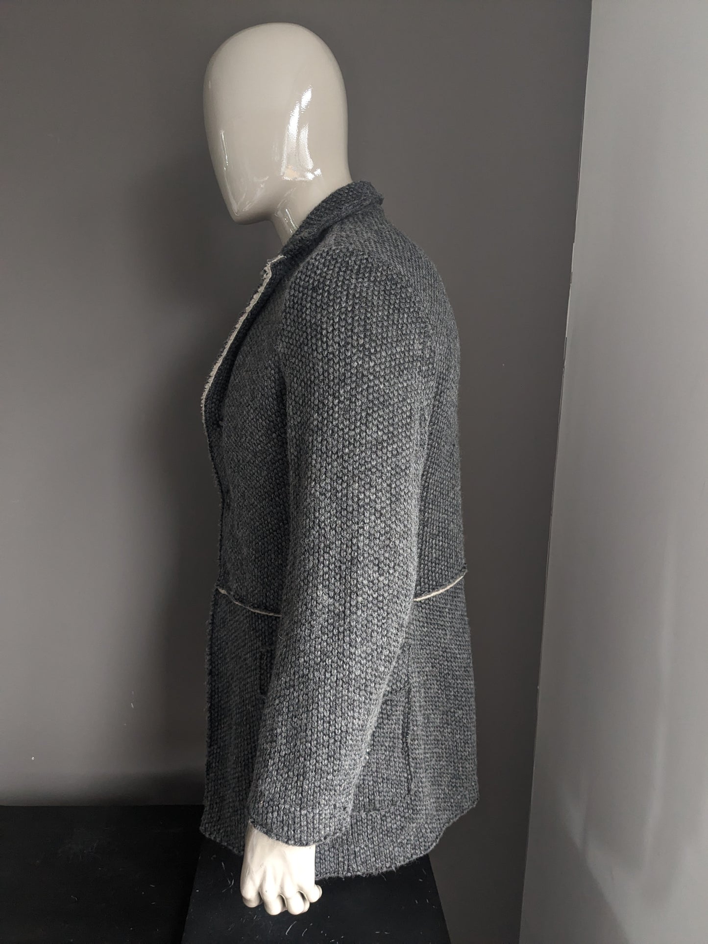 Hans Ubbink Wollen mantel / jas. Grijs voelbaar motief. Warm gevoerd. Maat 48 / M. 70% Wol.