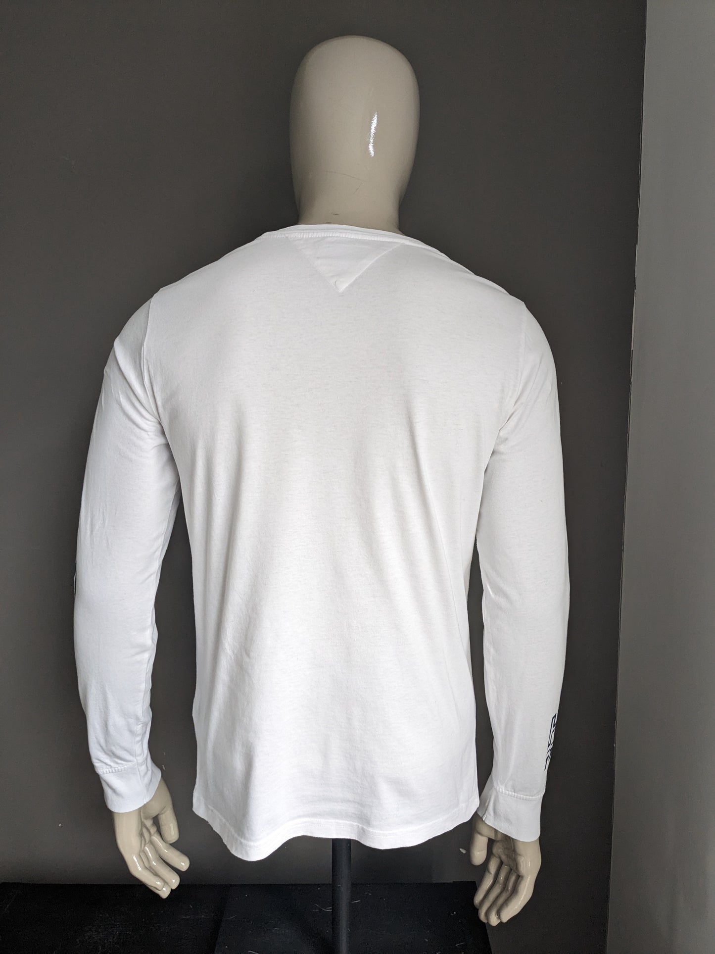 Tommy Jeans Longsleeve. White with print. Size M.