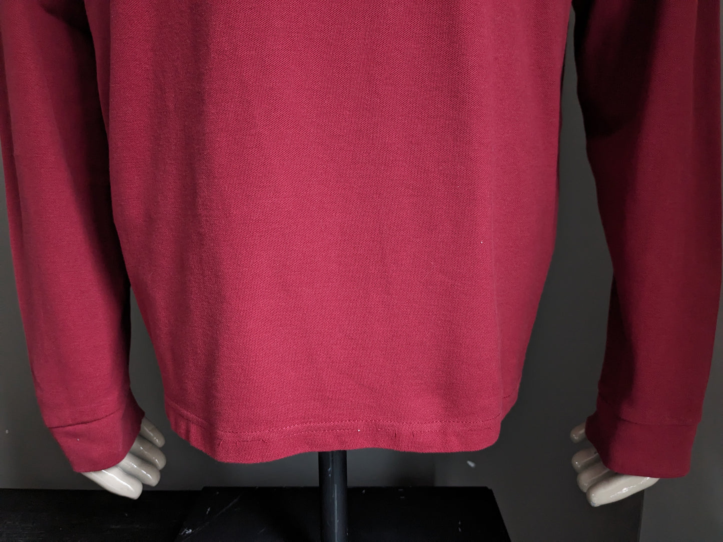 Suéter de polo de ballena asesina. Color rojo oscuro. Tamaño 3xl / xxxl.