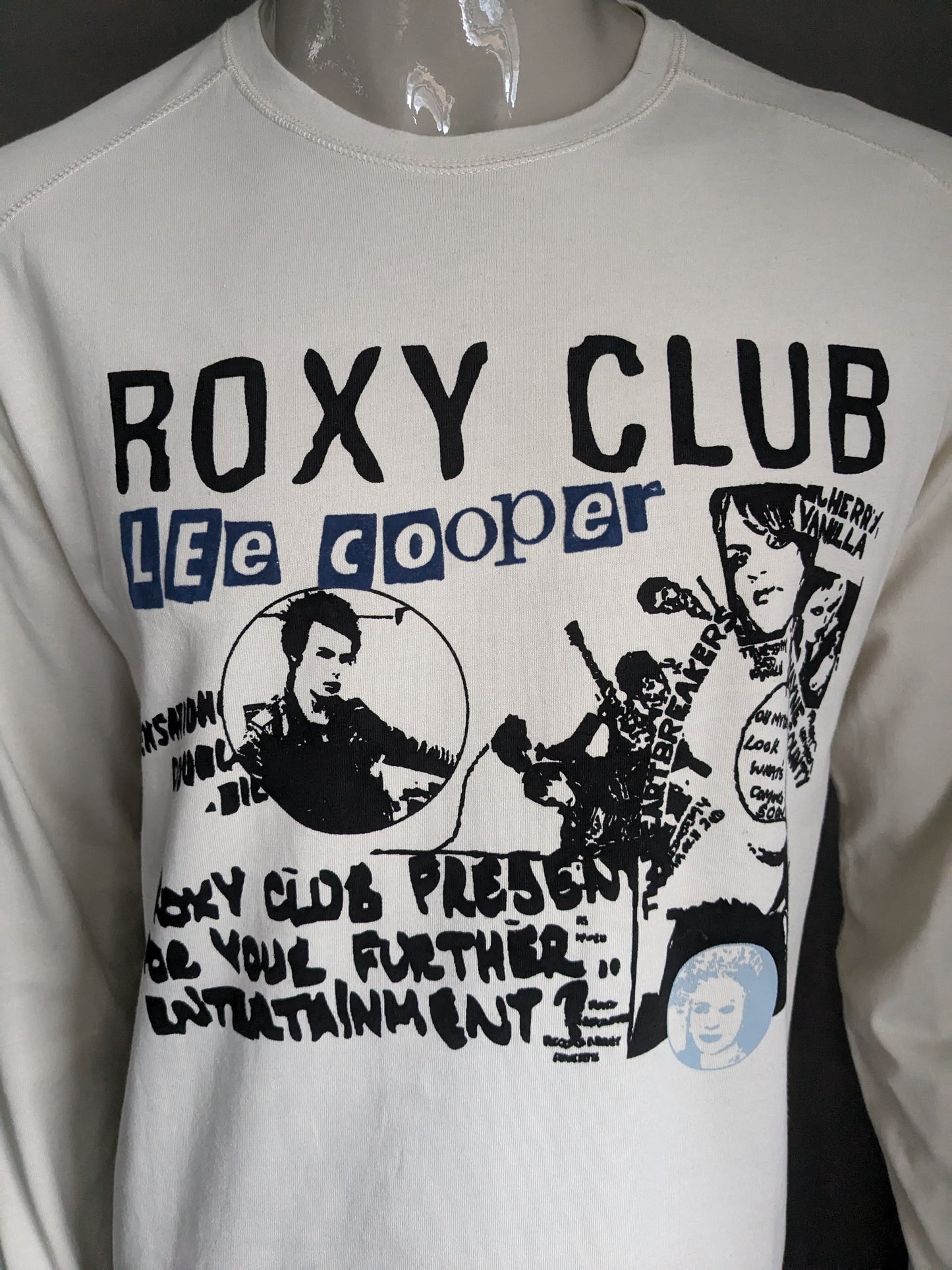 Lee Cooper "Roxy Club" longsleeve. Beige met opdruk. Maat XL.