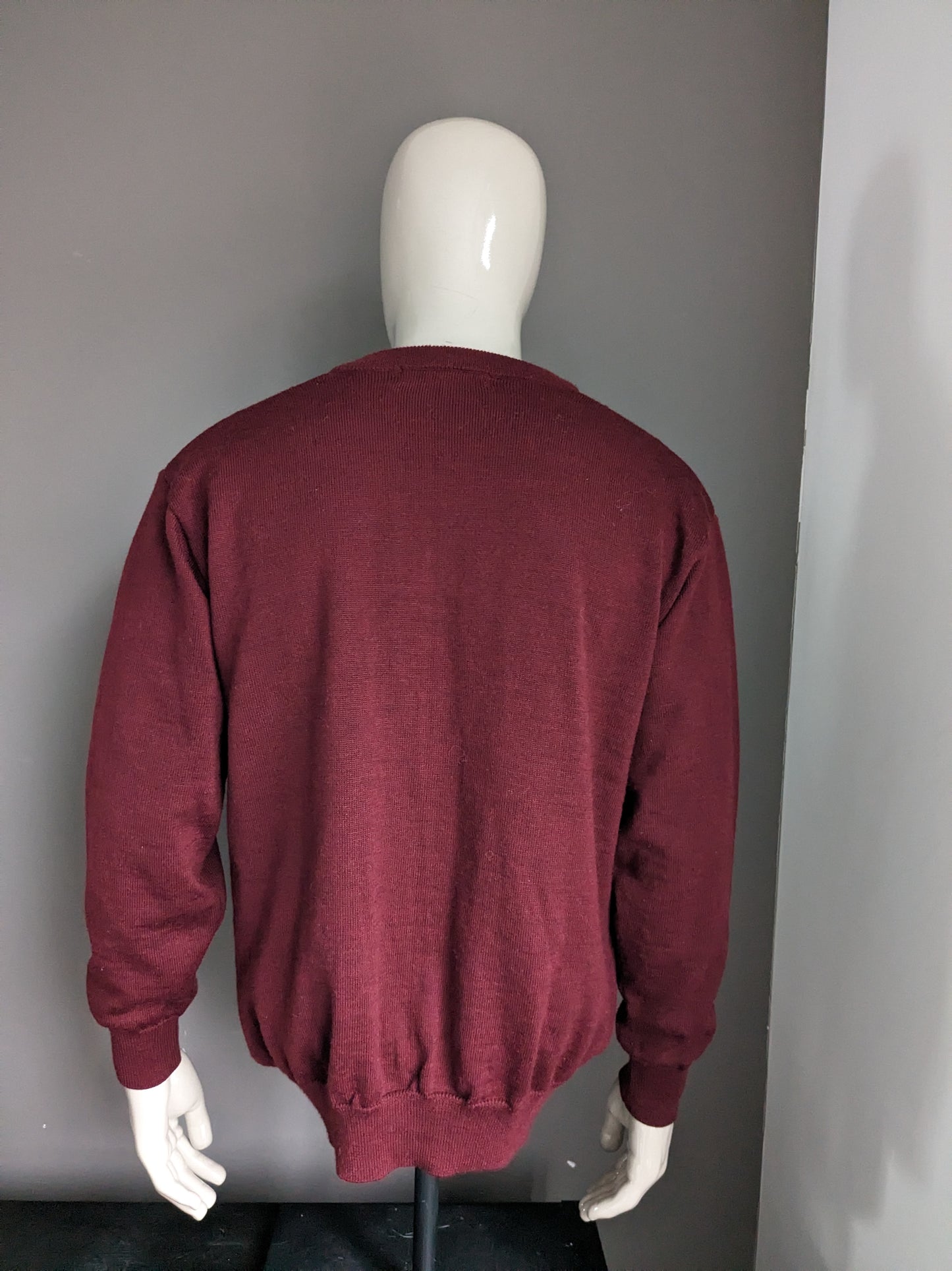 Vintage Carlo premera wool sweater with v-neck. Bordeaux. Size L.