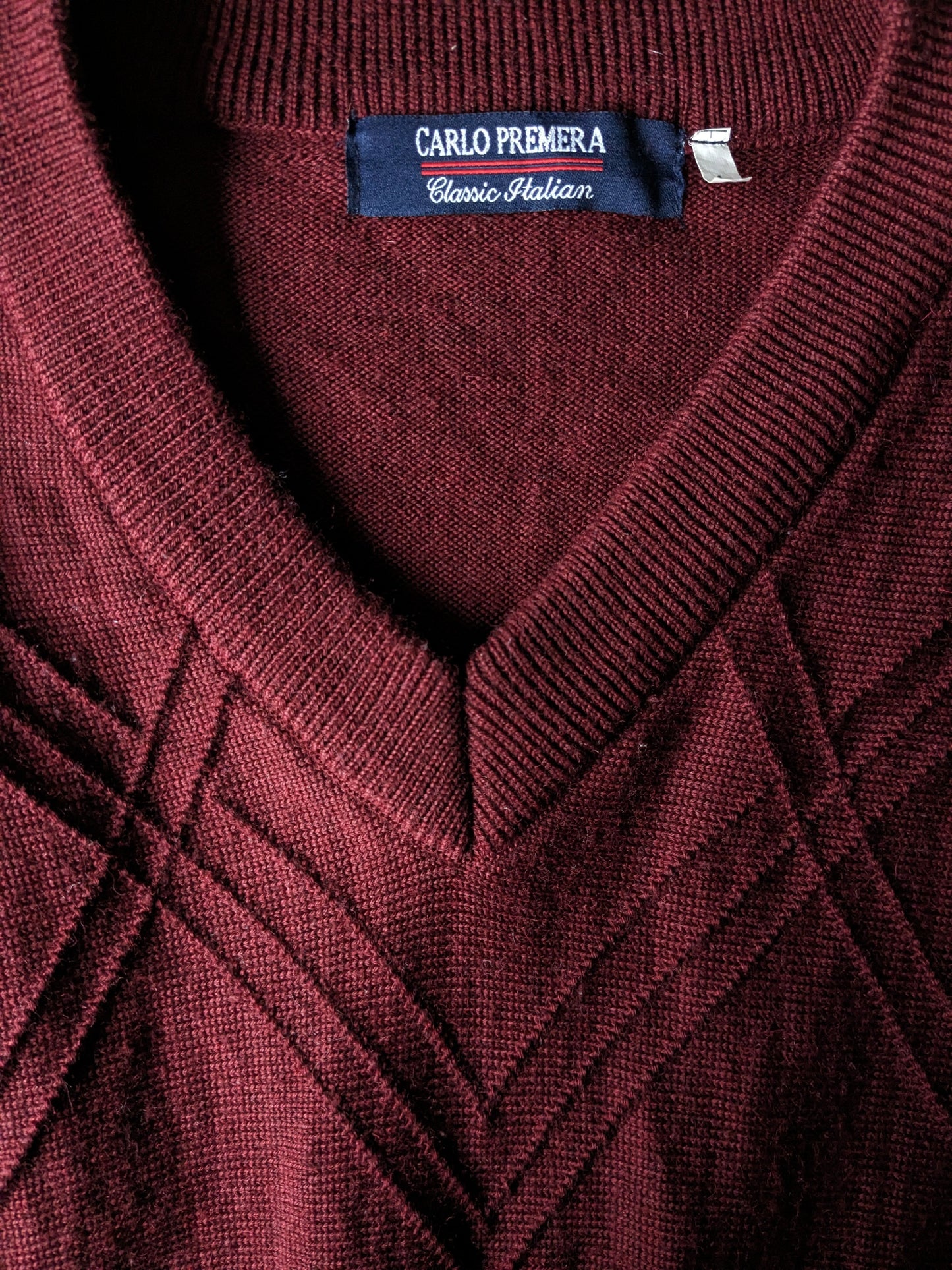 Suéter de lana Vintage Carlo Premera con cuello en V. Burdeos. Talla L.
