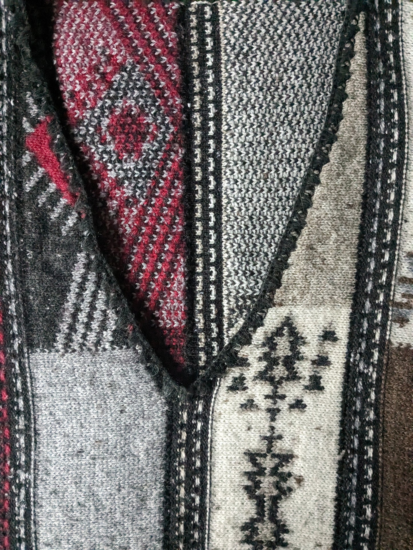 Spencer in lana vintage. Beige rosso grigio marrone colorato. Taglia M.