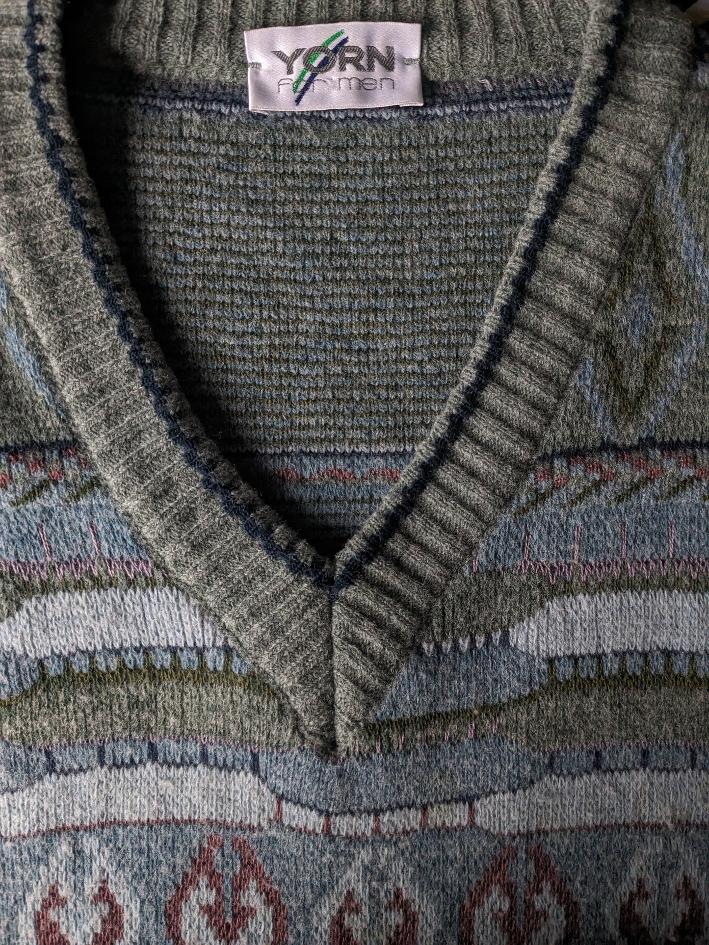 Vintage Yorn Wool Spencer. Couleur violet bleu vert. Taille xl. 60% de laine.