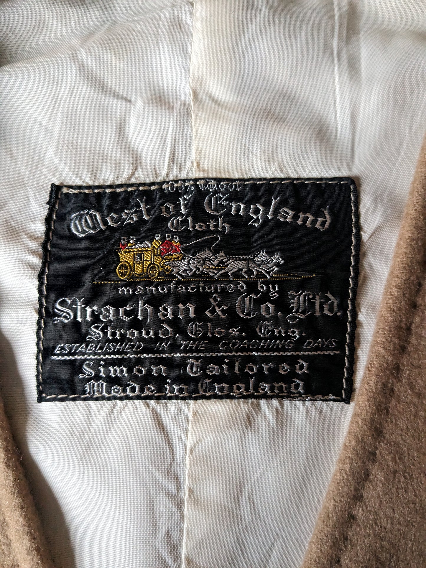 Strachan & Co Ltd Woolen Gilet. Chameau marron de couleur. Taille xl.