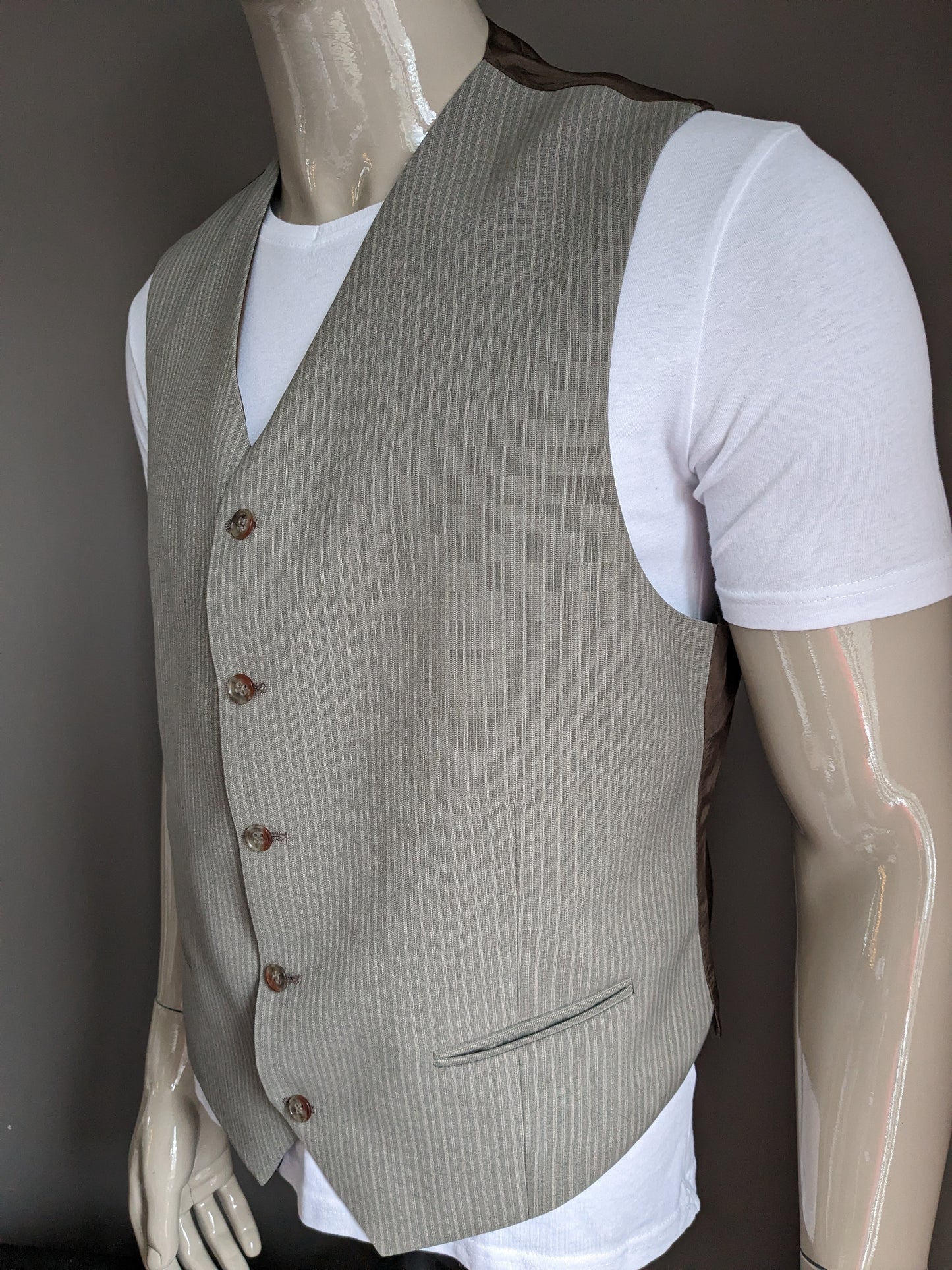 Gilet. Gris marron rayé. Taille L.