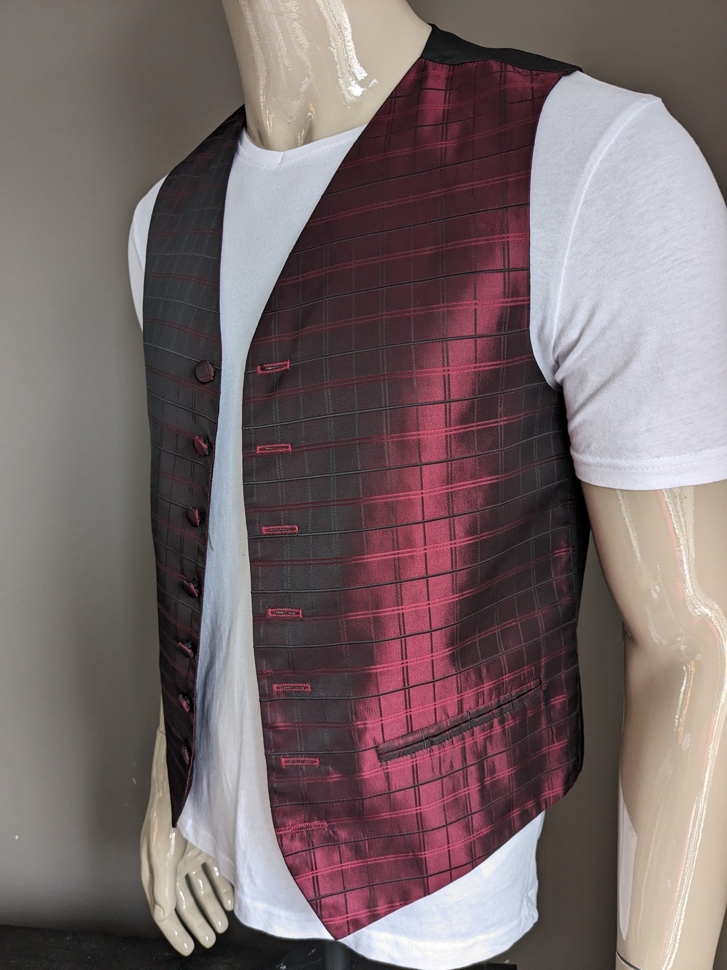Young's waistcoat. Bordeaux black glossy checkered motif. Size S.