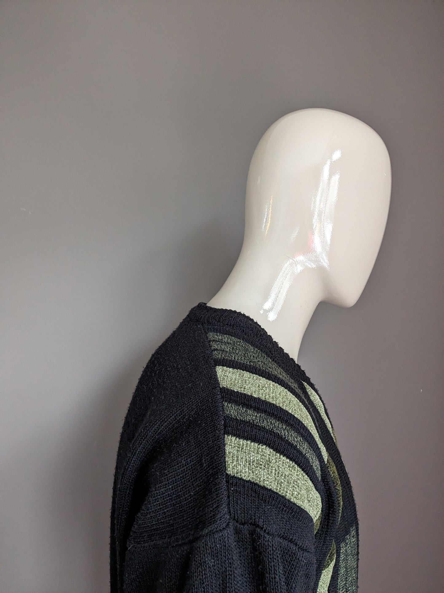 Vintage Wollen trui met V-Hals. Zwart Groen gekleurd. Maat L.
