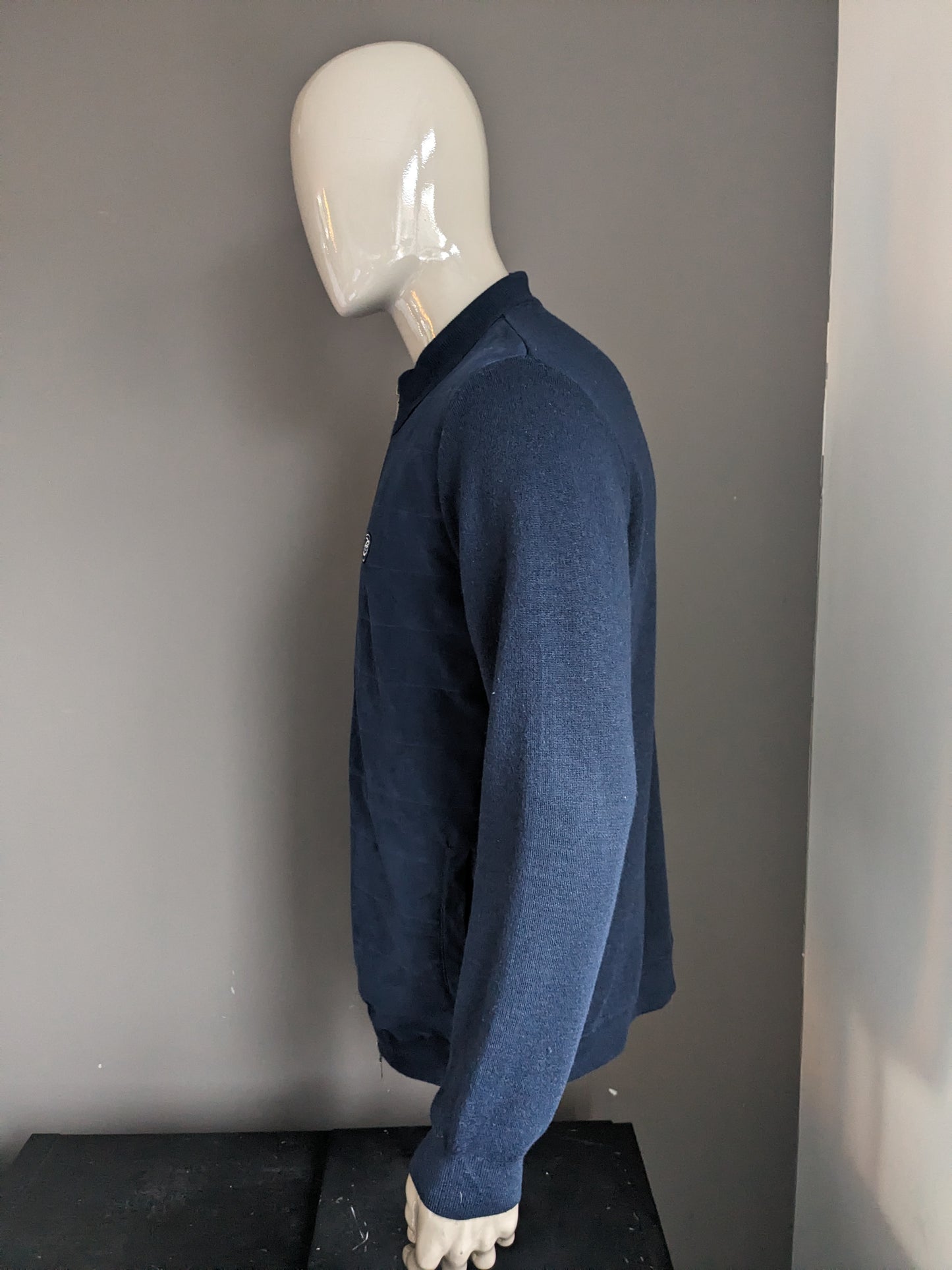 Campbell vest. Donker Blauw gekleurd. Maat XL.
