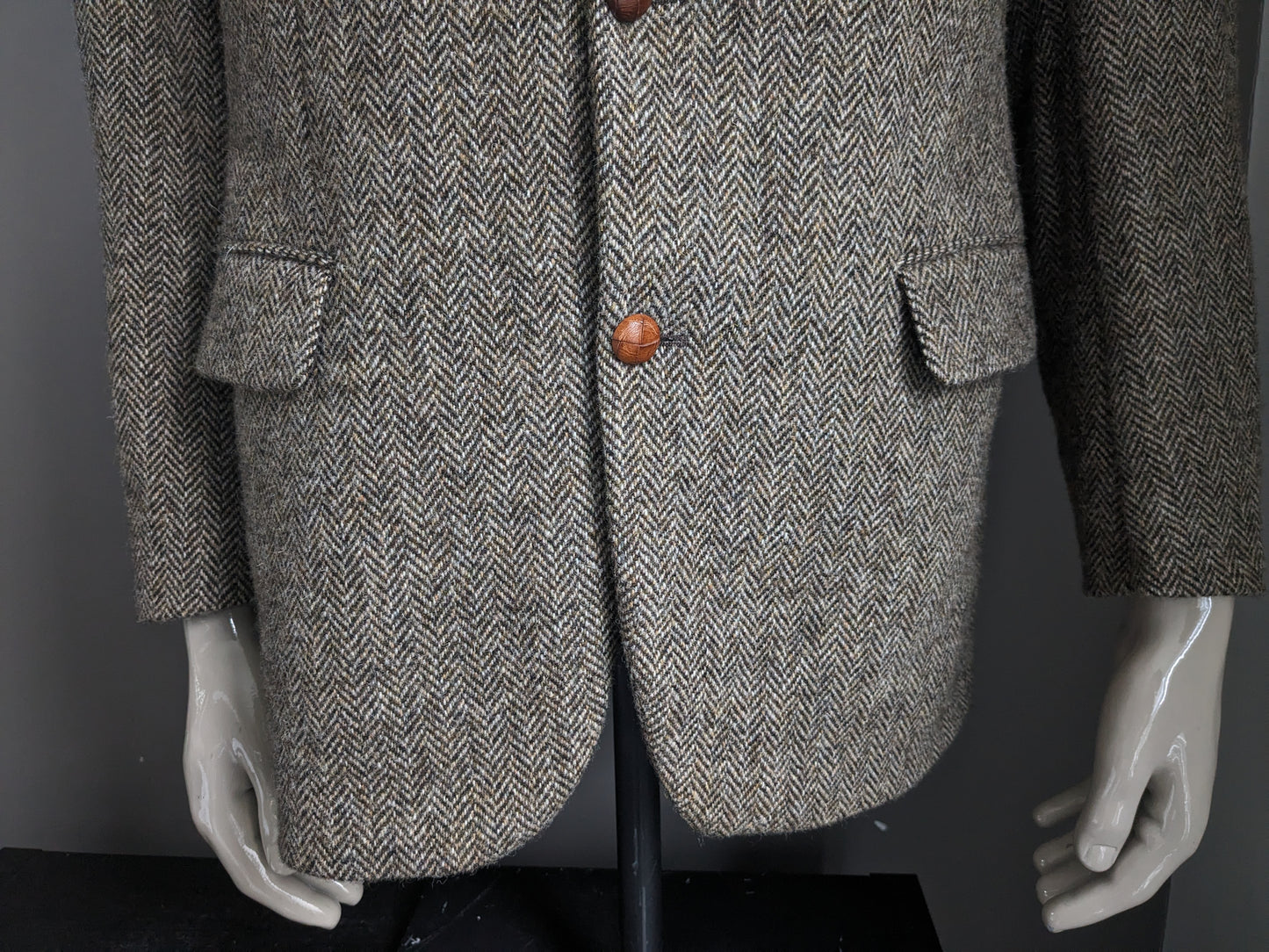 Veda Menswear Harris Tweed colbert. Bruin Beige visgraat motief. Maat 25. (50 / M).