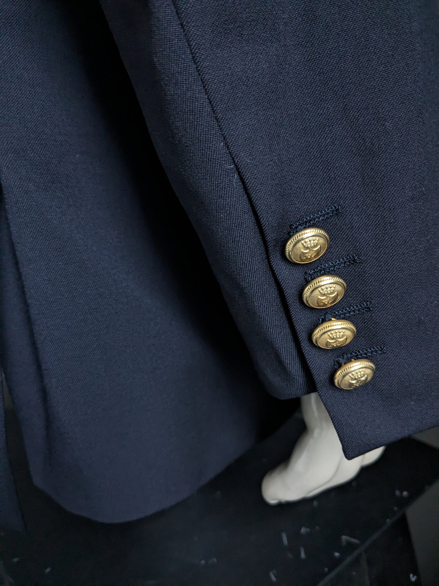 Veste en laine scapa vintage avec de beaux boutons. Couleur bleu foncé. Taille 58 / XL.