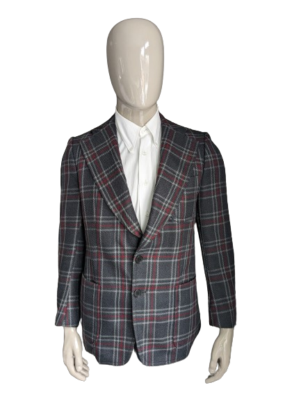 Old Timer Veyer Colbert. Gray red checked. Size 52 / L. Slim Fit.