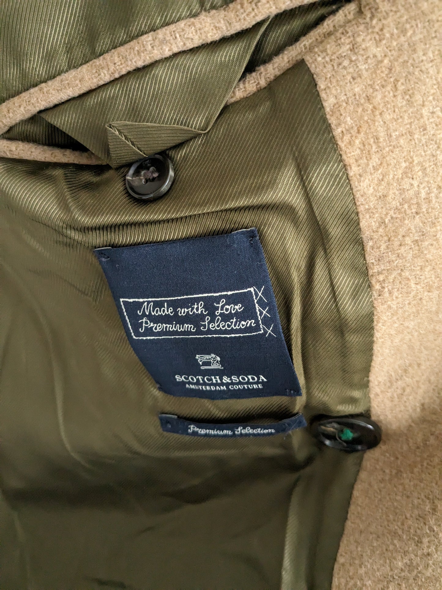Zweireihige Jacke/Mantel aus Wolle von Scotch & Soda. Hellbraun / Kamelfarben. Größe XL.