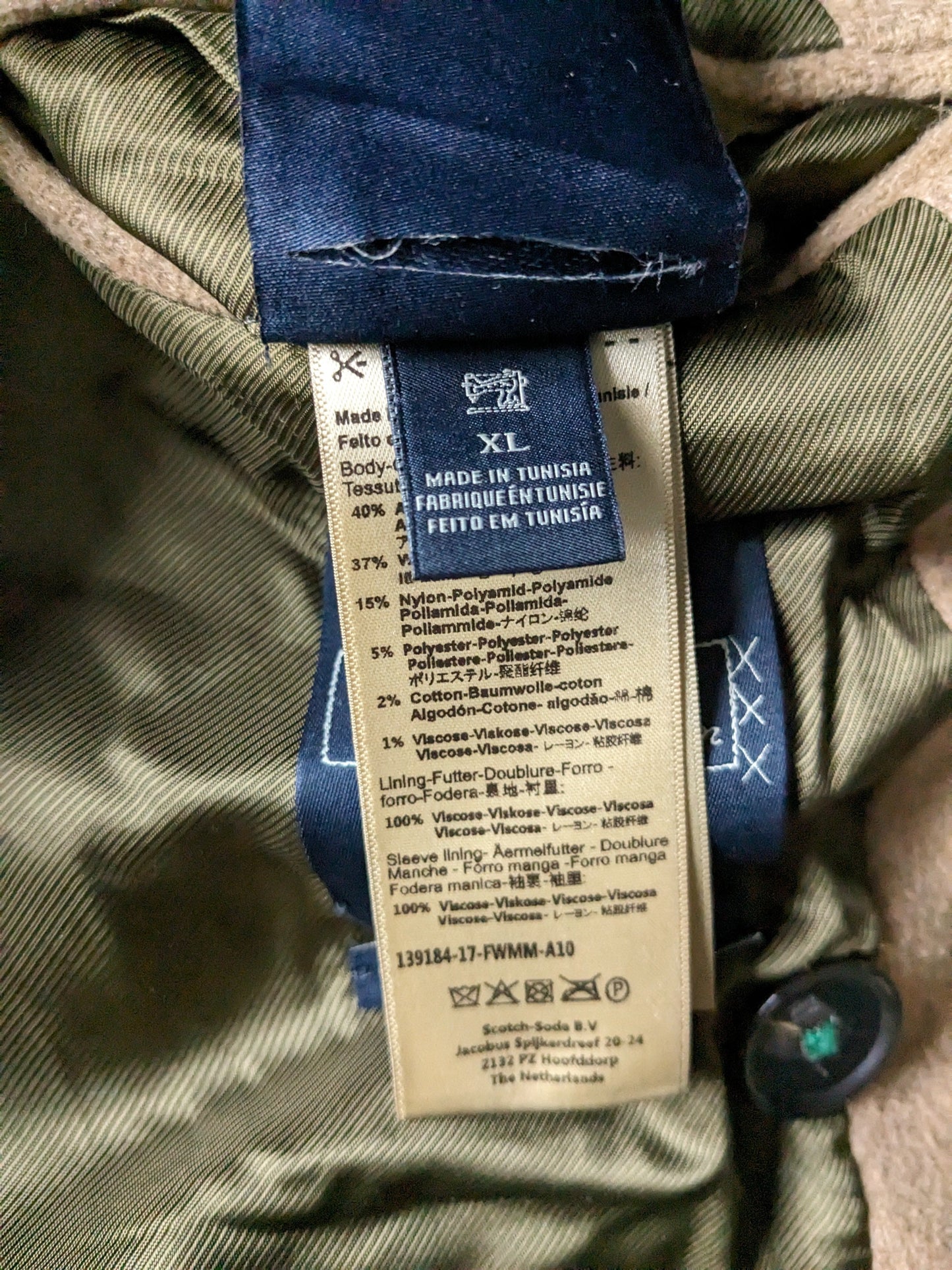 Zweireihige Jacke/Mantel aus Wolle von Scotch & Soda. Hellbraun / Kamelfarben. Größe XL.